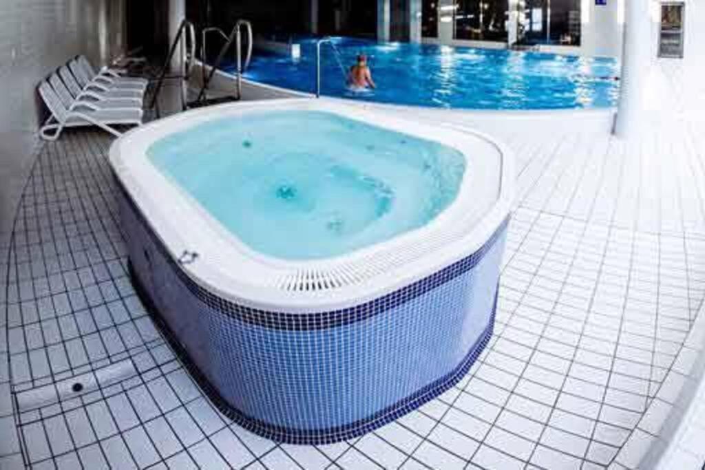 Premium Apartment For Jewish Quarter & Old Town Plus Pool Krakow Exterior photo